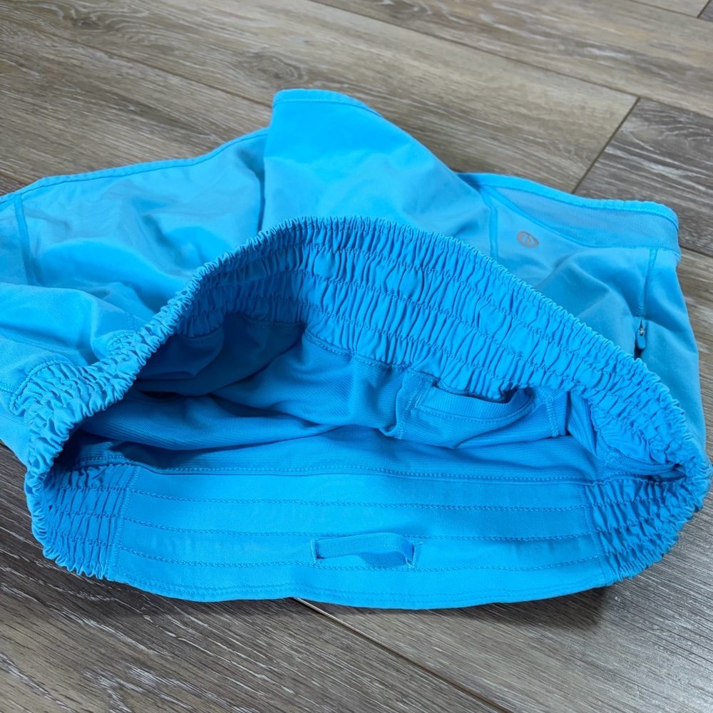 Lululemon Hotty Hot High Rise Shorts 2.5 Inch NWOT - Picture 5 of 11